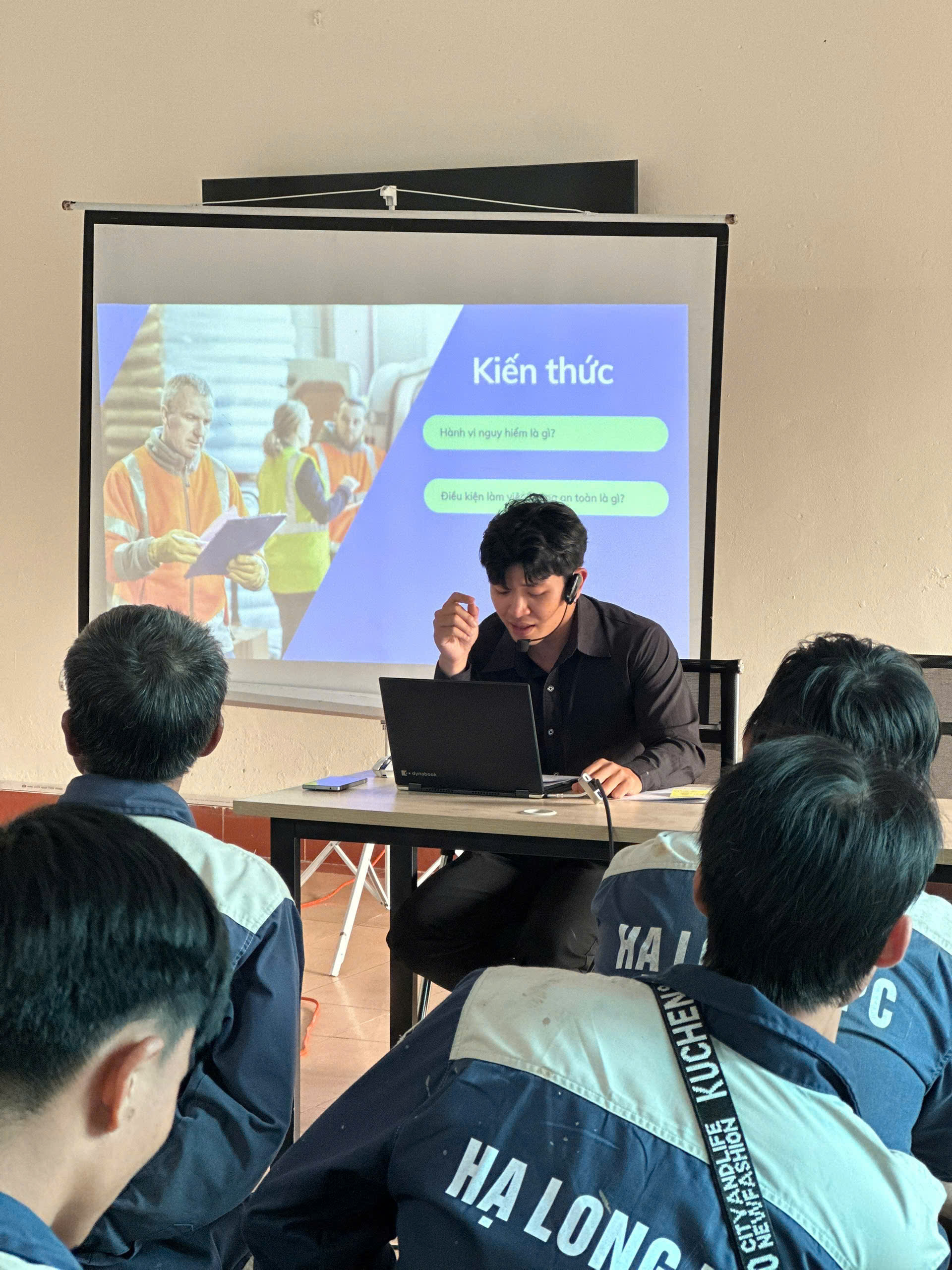 STRENGTHENING WORKPLACE SAFETY THROUGH COMPREHENSIVE HSE TRAINING 